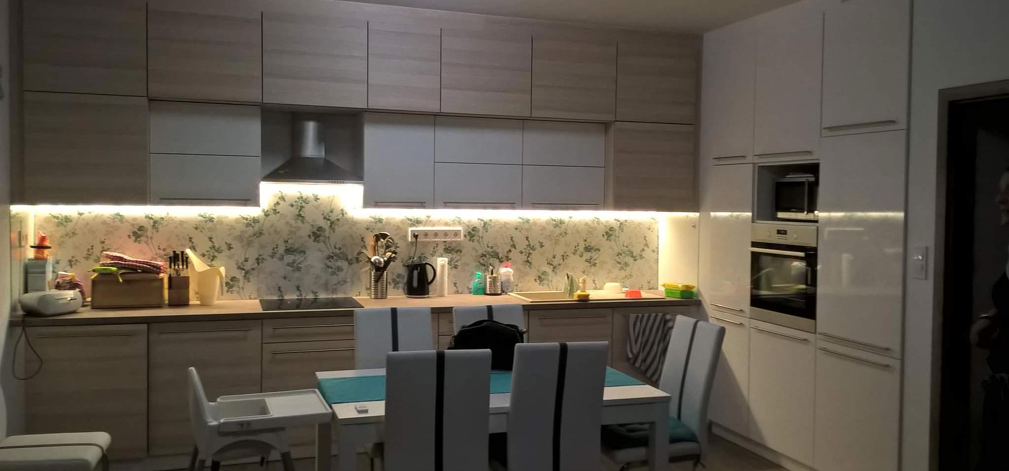 egyedi konyhabútor készítése Balaton bútorasztalos